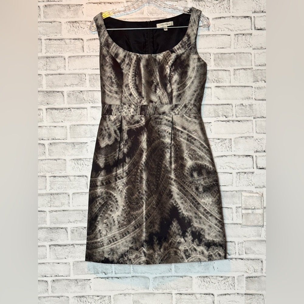 Beth‎ Bowley Silver Sheath Mini Dress Sleeveless Scoop Neck